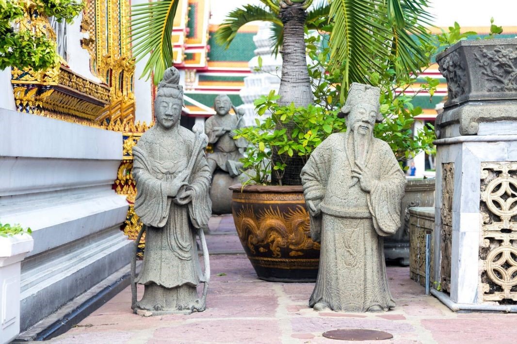 small sculptures of people at wat pho temple temple of the reclining,thailand